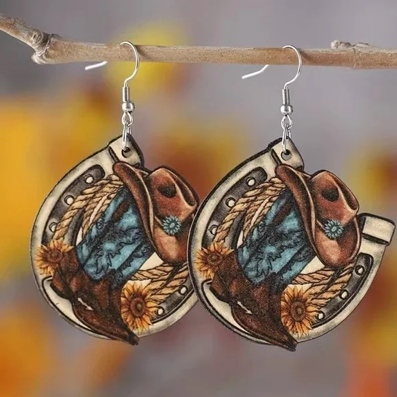Vintage Western Style Drop Earrings - Picture 3 of 4